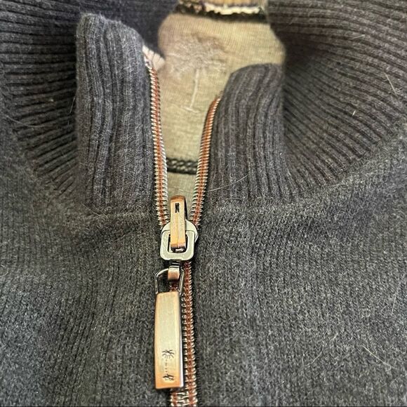 Tommy Bahama Medium Reversible 1/4 Zip Top in Smoke Gray and Light Gray Beige - Picture 2 of 6